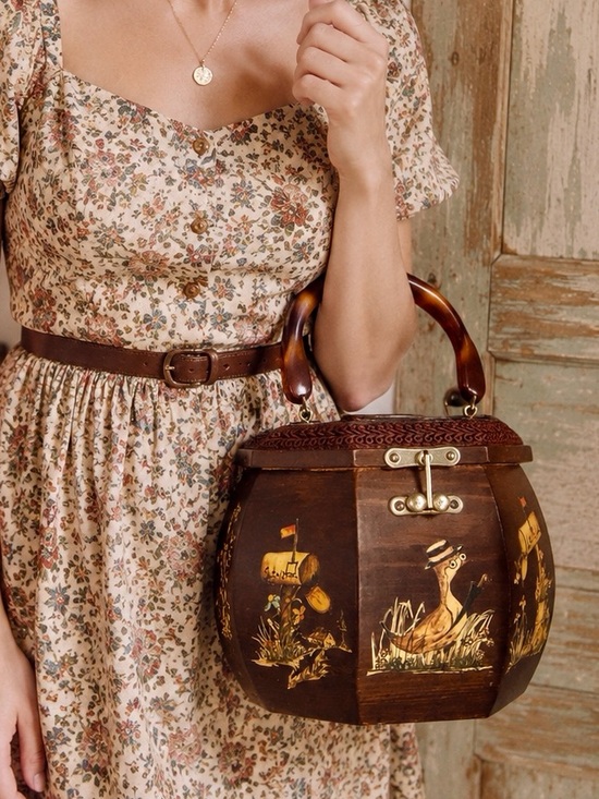 Handbags - Vintage Handmade Wooden Duck Decoupage Box Purse Lucite Handle, folk art